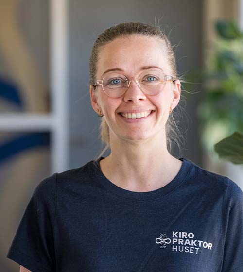 om os Karina Zederkof